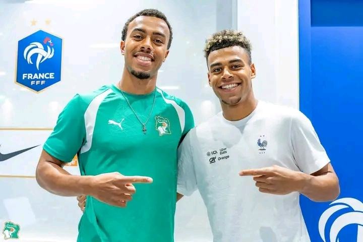 Après avoir été adversaires en championnat de France, les frères Doué le seront en équipe nationale.