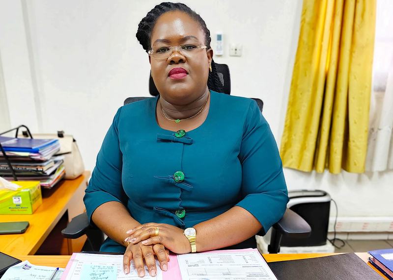 Mme Katy Keinde, directrice adjointe de l’agence d’Abobo, précise que la CNPS ne couvre entièrement que ses assurés salariés, en cas d’accident du travail. /Photo-DR