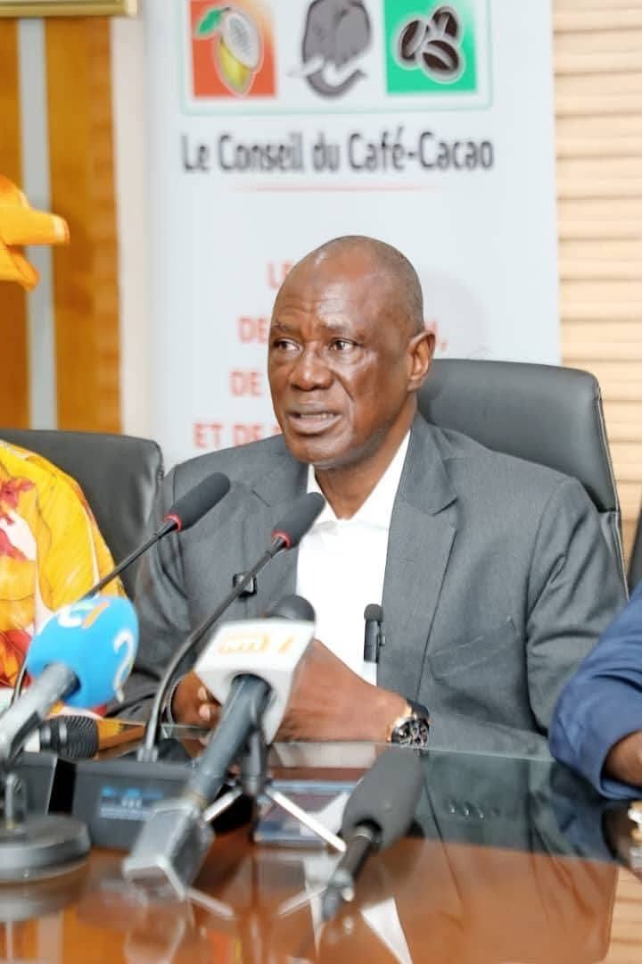 Siaka Diakité, président de l’OIA a demandé aux producteurs de continuer de faire confiance à son organisation.