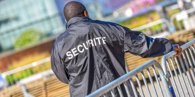 Derrière l’apparat reluisant des agents de sécurité se cache souvent une vraie galère./Photo-DR